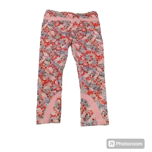 Lululemon Run: Inspire Crop II *All Luxtreme Flowabunga Mini Multi / Bleached Co - Picture 6 of 8